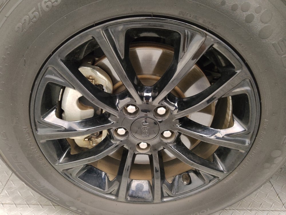 Used 2023 Jeep Cherokee Altitude Lux image 31