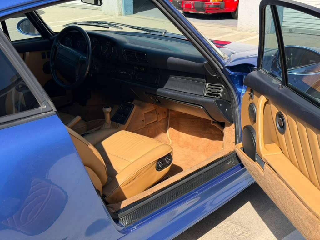 Used 1990 Porsche 911 Carrera image 21