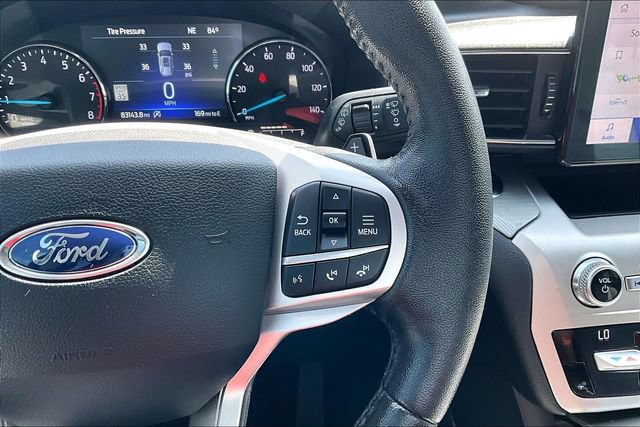 Used 2021 Ford Explorer XLT w/ Equipment Group 202A AWD/4WD image 19