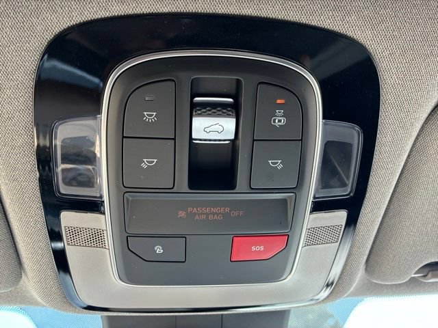 Used 2023 Hyundai Santa Fe Limited AWD/4WD image 25