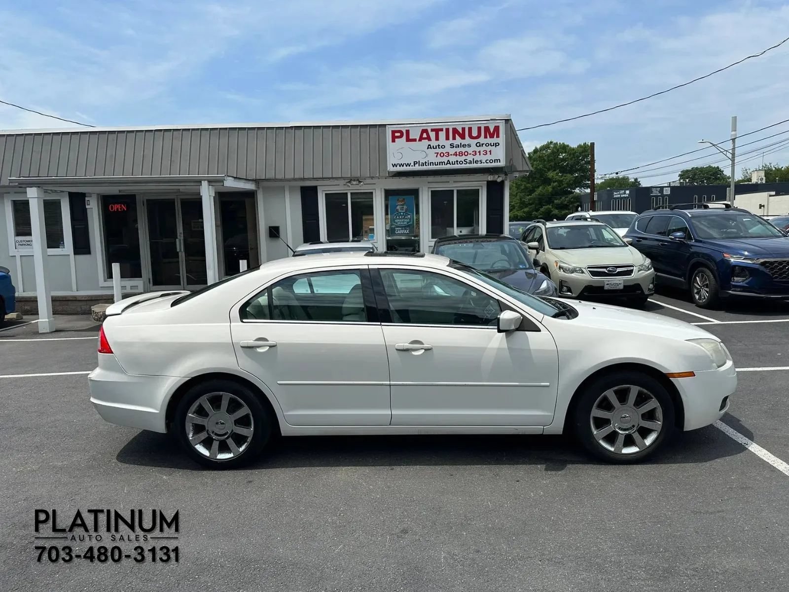 Used 2009 Mercury Milan Premier FWD image 2