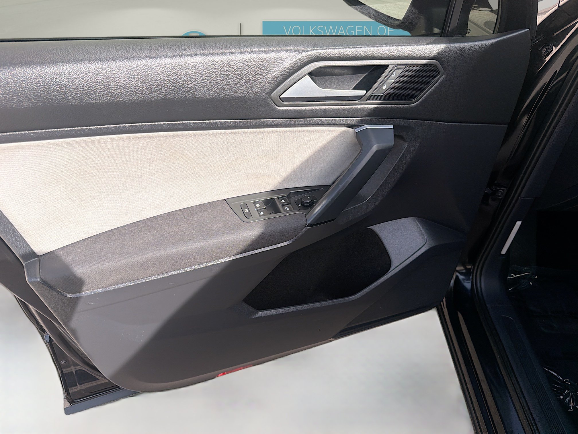 Used 2019 Volkswagen Tiguan S w/ Driver Assistance Package FWD image 19