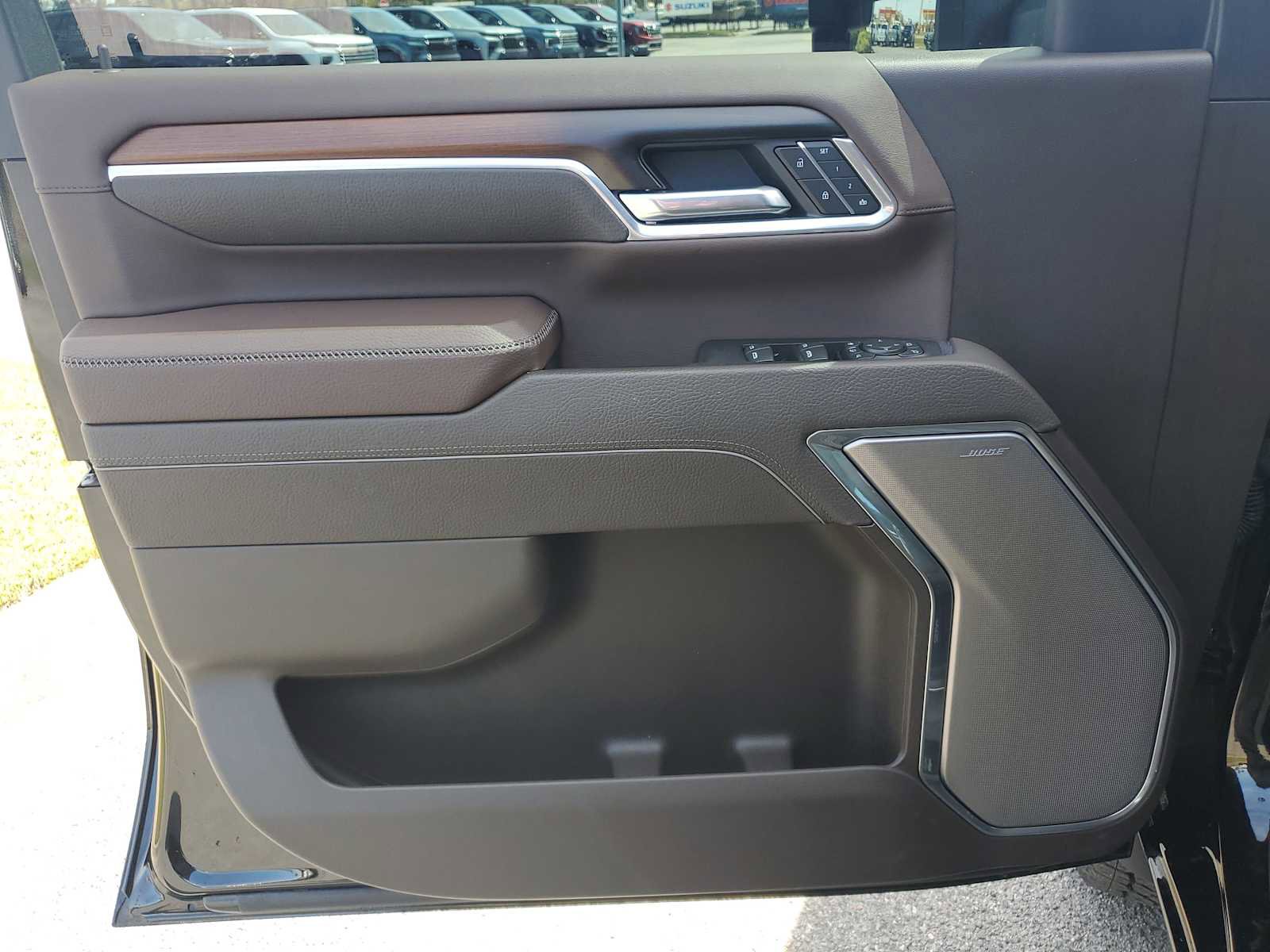 Certified 2025 GMC Sierra 3500 Denali w/ Denali Reserve Package image 15