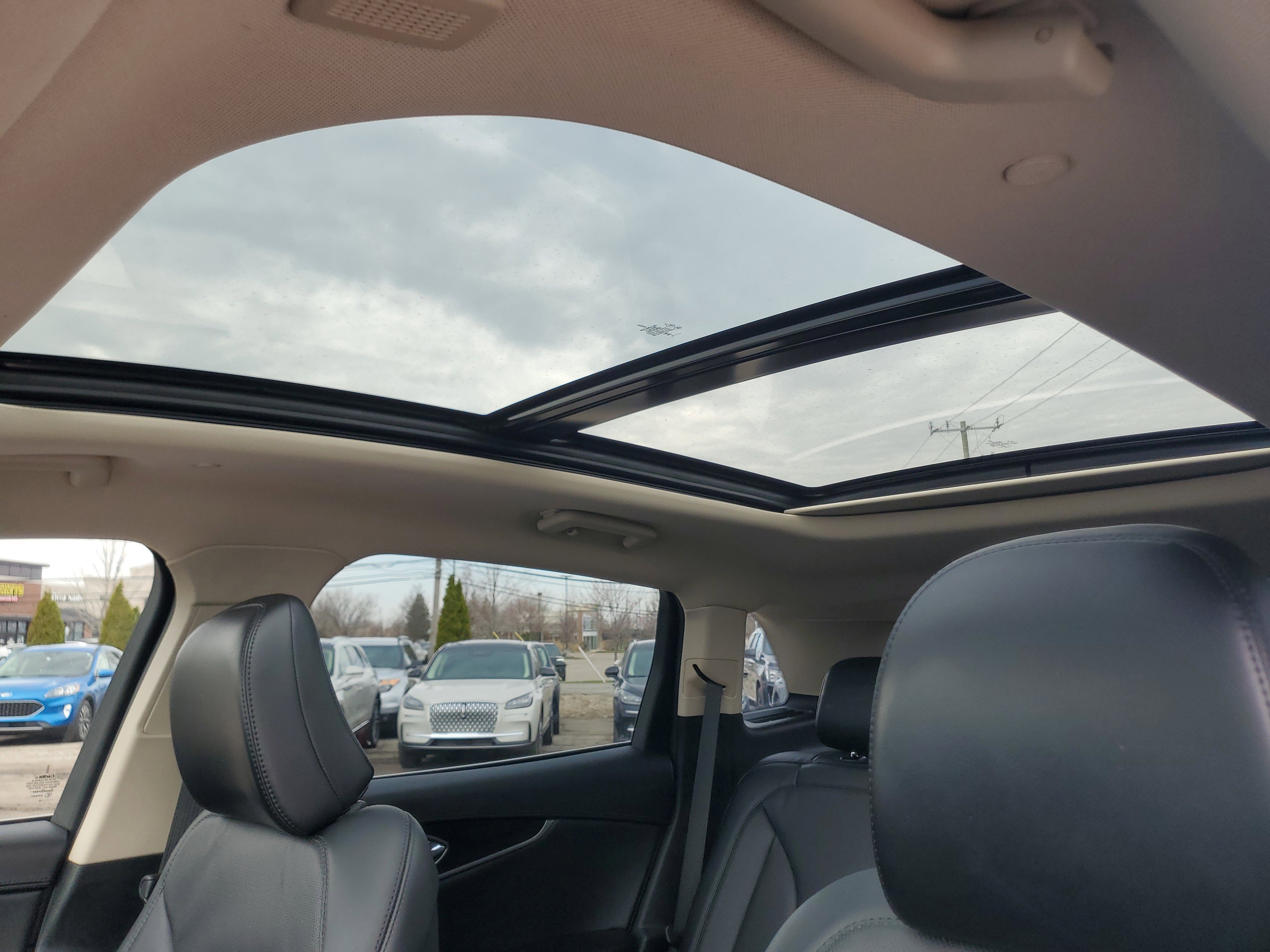 Certified 2023 Lincoln Nautilus Reserve AWD/4WD image 11