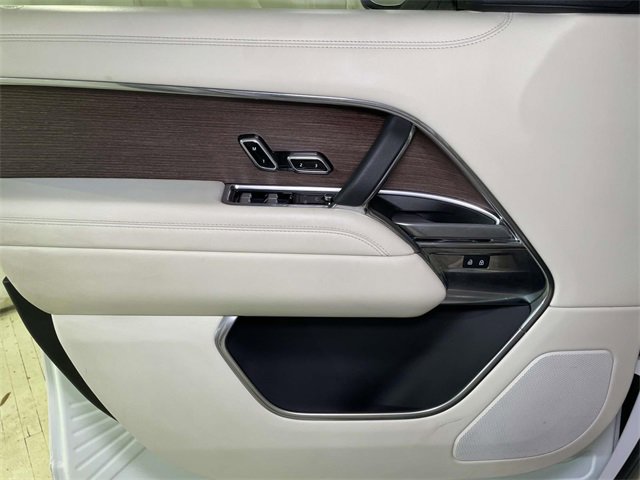 Used 2024 Land Rover Range Rover SE image 39