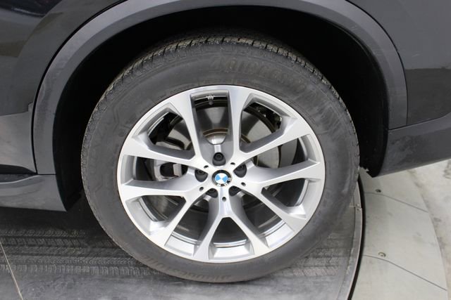 Used 2025 BMW X5 xDrive40i w/ Climate Comfort Package image 42