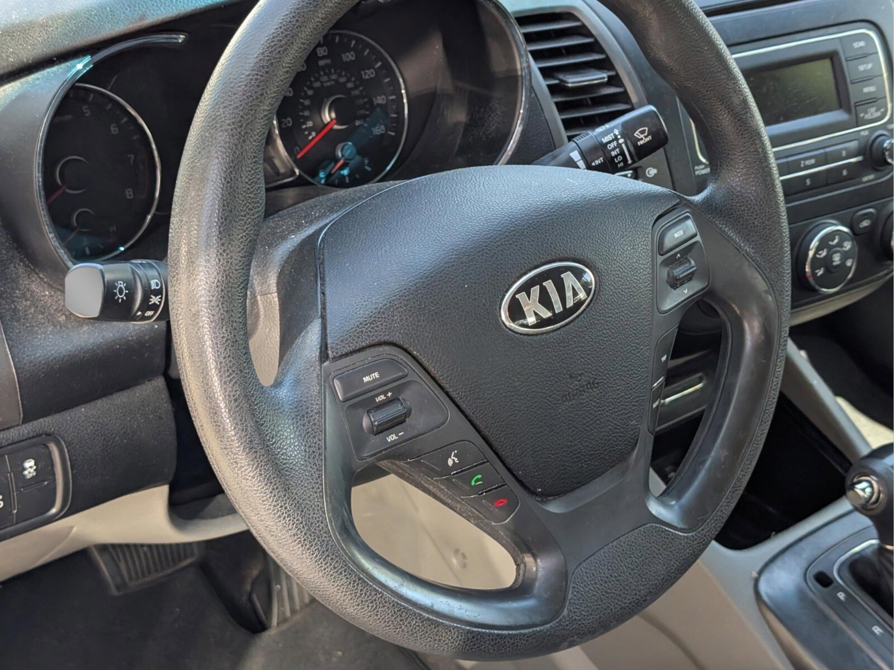 Used 2015 Kia Forte LX FWD image 8
