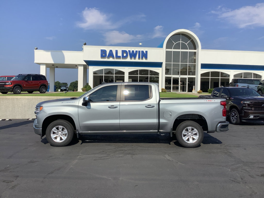 Used 2025 Chevrolet Silverado 1500 LT image 4