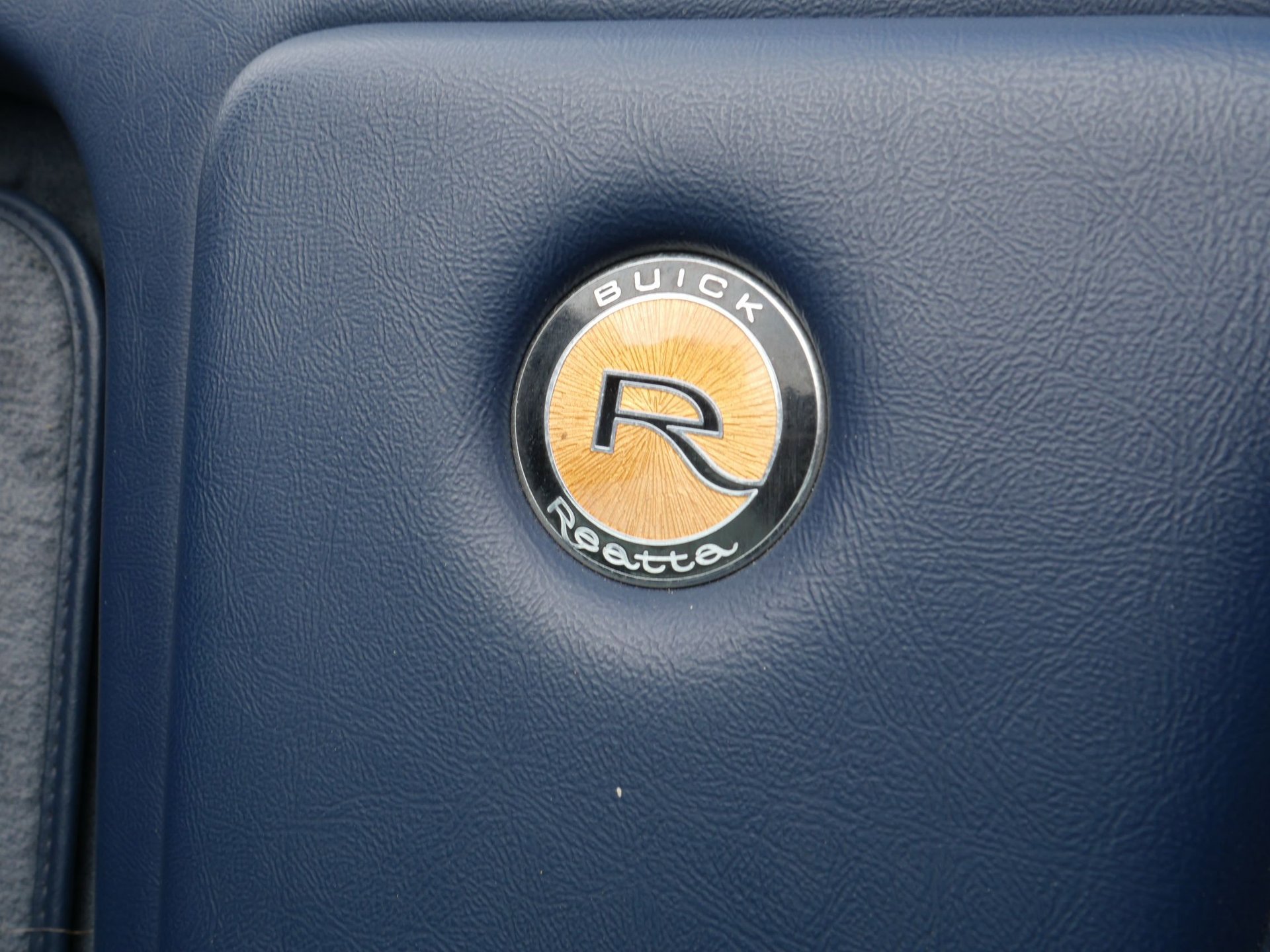 Used 1990 Buick Reatta Convertible image 75