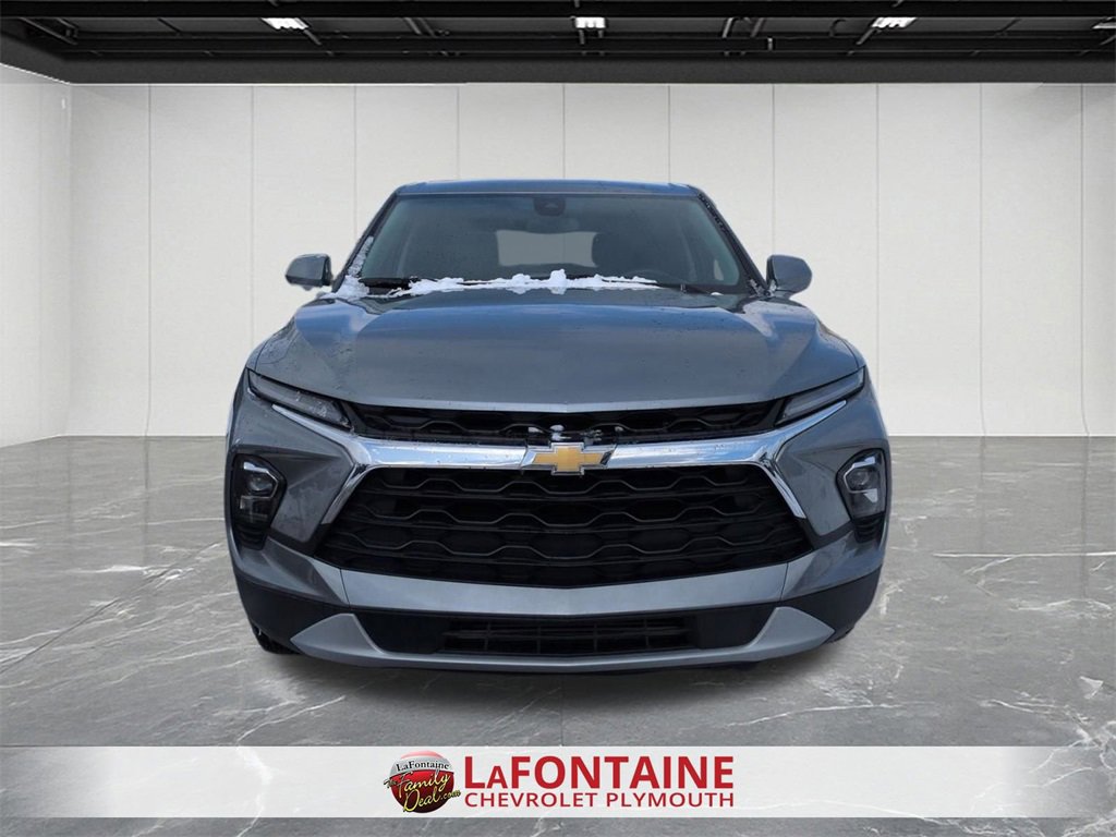 Certified 2025 Chevrolet Blazer LT w/ Driver Confidence Package image 3