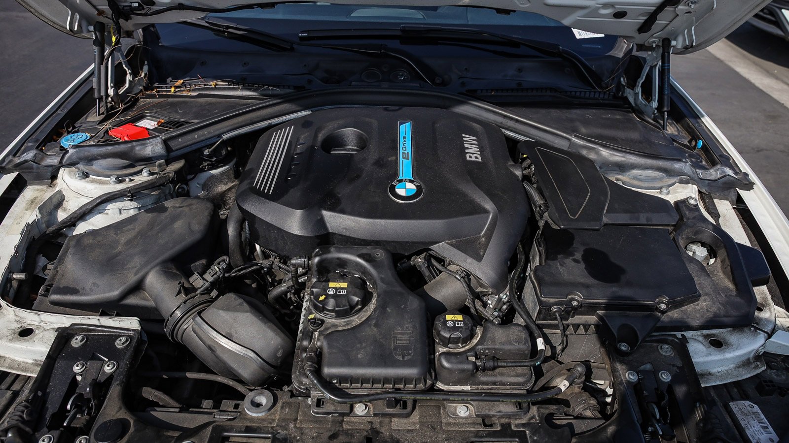 Used 2018 BMW 330e image 27