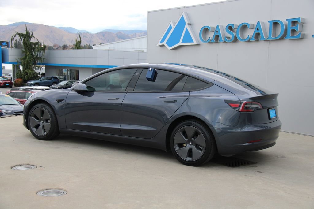 Used 2023 Tesla Model 3 Standard Range image 6