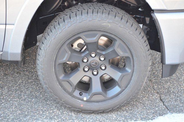 New 2026 RAM 1500 4x4 Crew Cab image 10