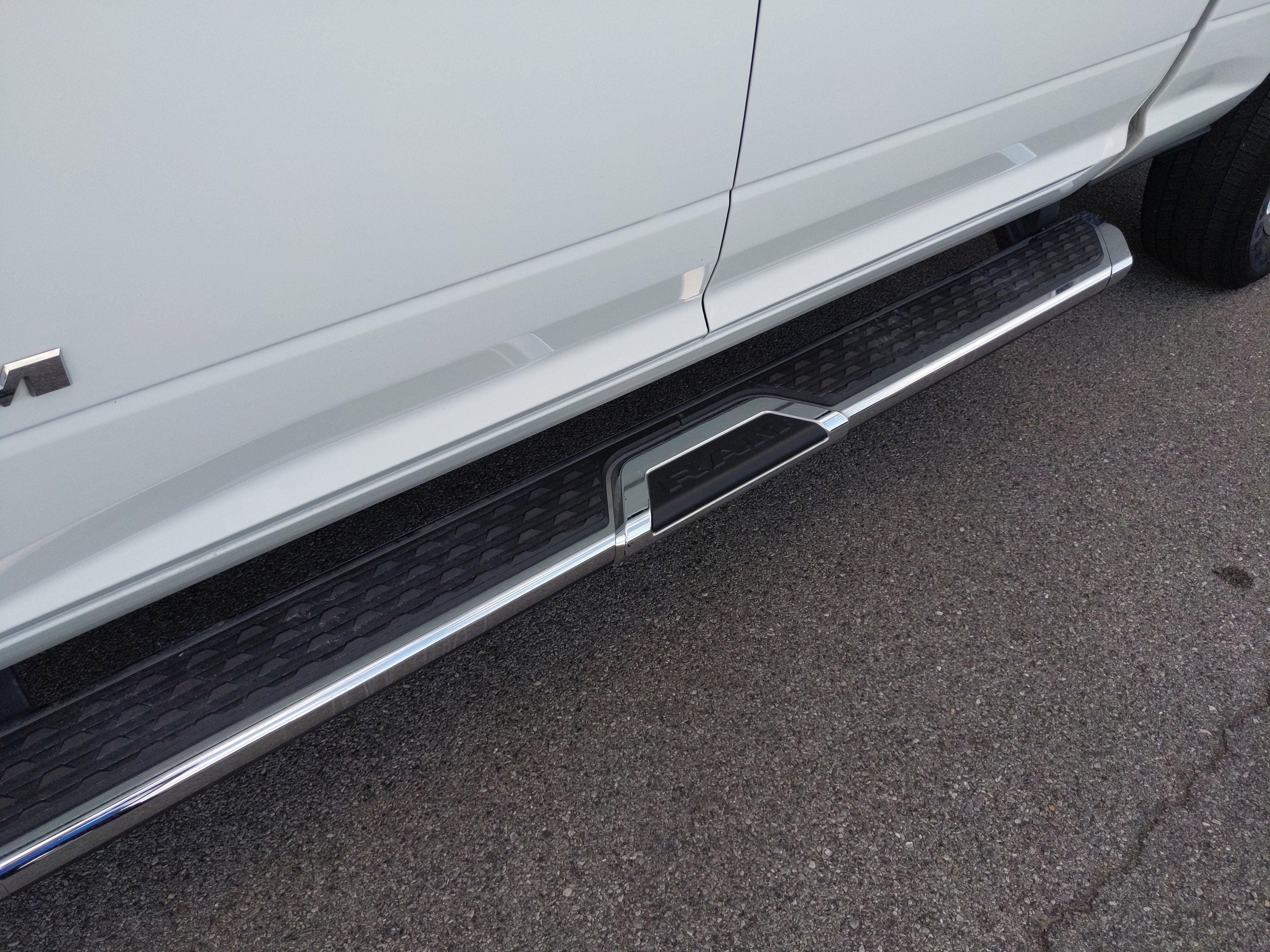 Used 2024 RAM 2500 Big Horn image 11