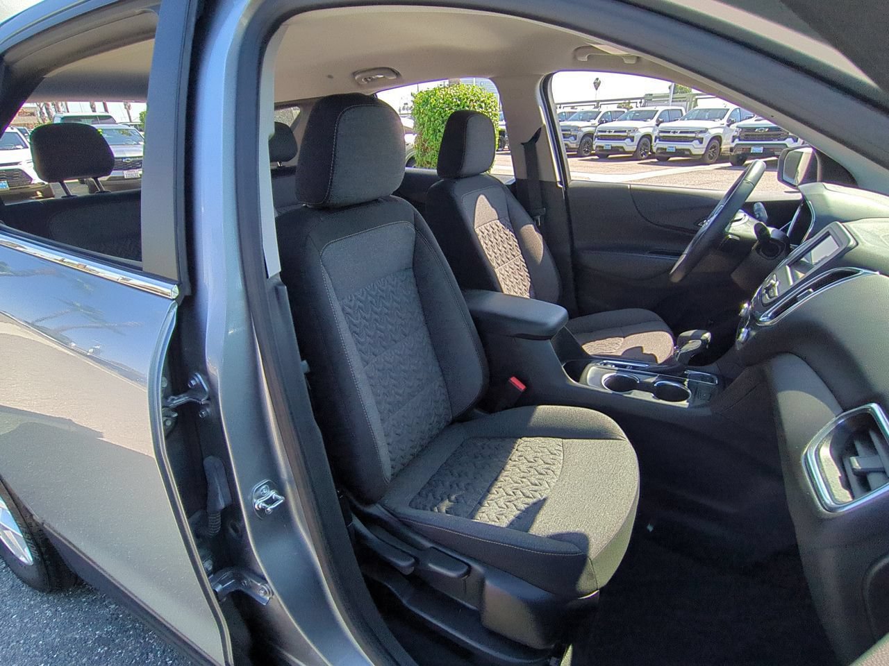 Used 2024 Chevrolet Equinox LT AWD/4WD image 26