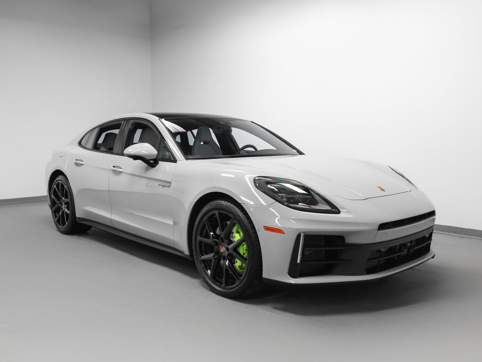 Certified 2026 Porsche Panamera 4 E-Hybrid AWD/4WD image 10