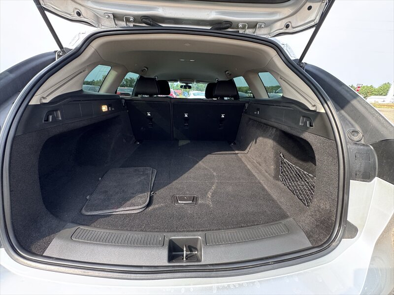 Used 2019 Buick Regal Preferred AWD/4WD image 9