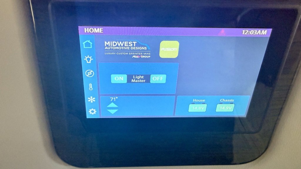 Used 2021 Mercedes-Benz Sprinter 2500 image 21