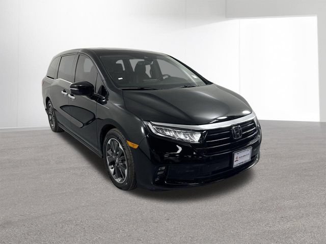 Used 2023 Honda Odyssey Elite image 3