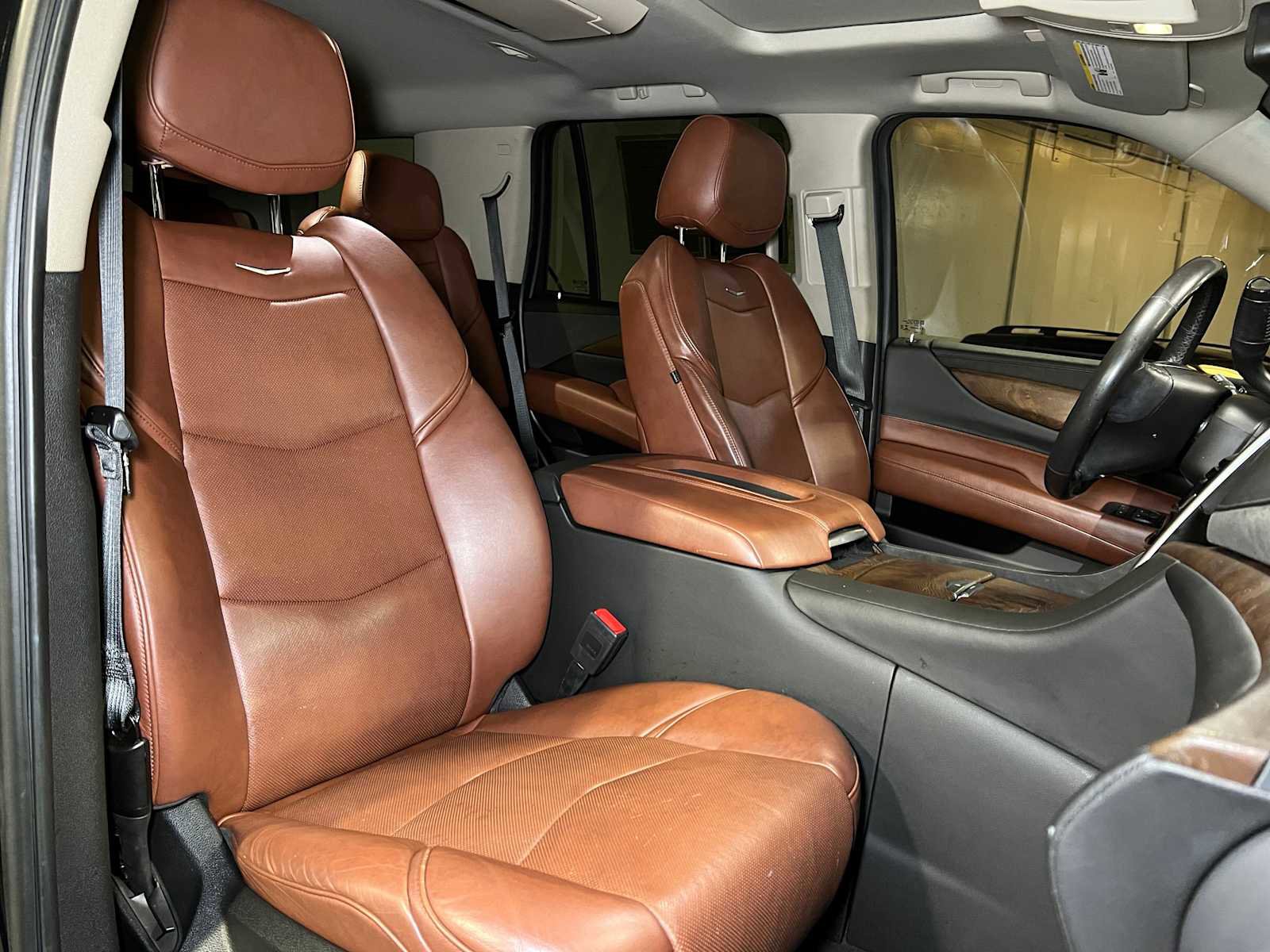 Used 2019 Cadillac Escalade Premium Luxury image 13