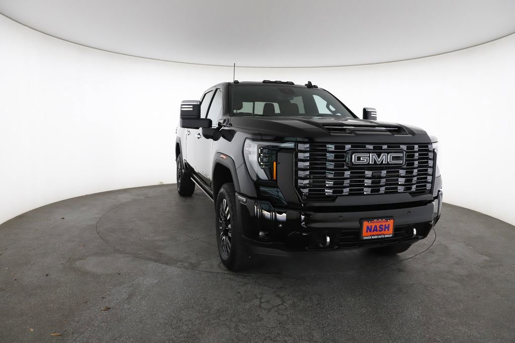 Used 2025 GMC Sierra 2500 Denali Ultimate w/ Max Trailering Package AWD/4WD image 3