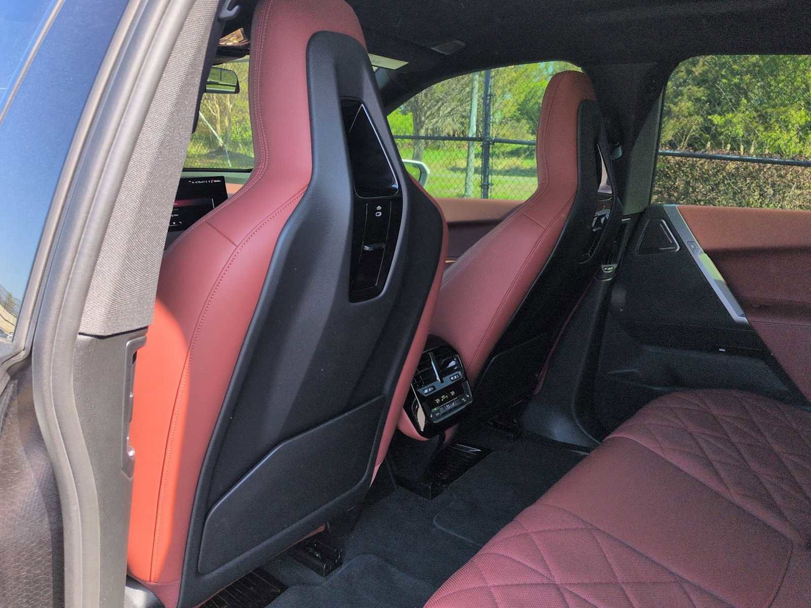 Used 2025 BMW iX M60 image 18