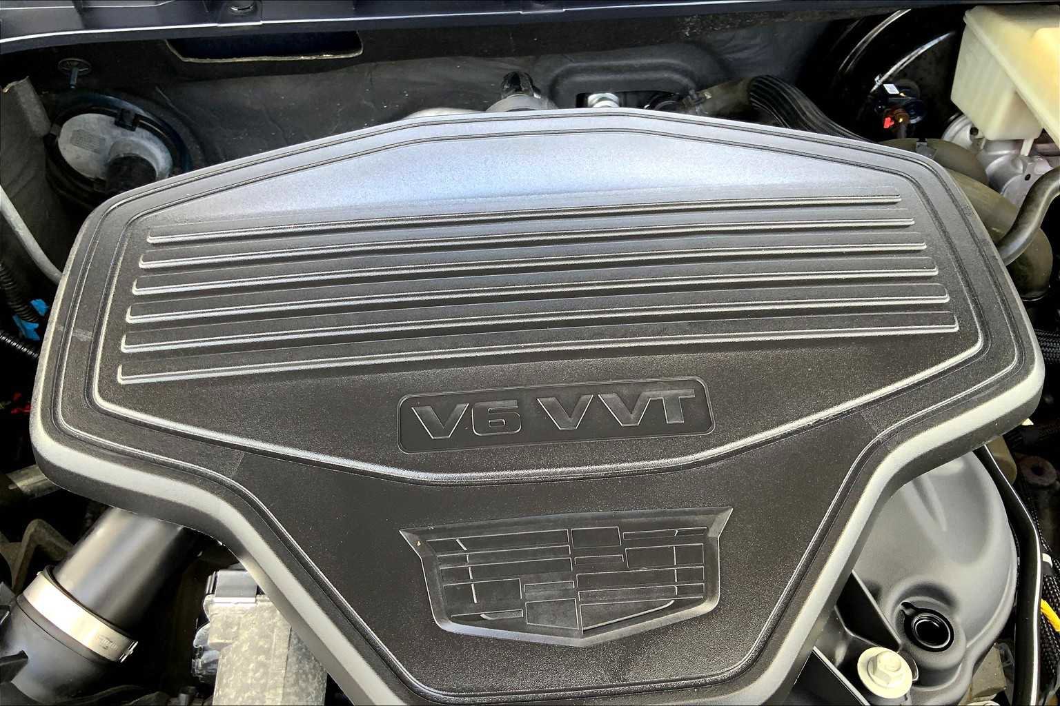 Used 2018 Cadillac XT5 Luxury w/ Driver Awareness Package image 60