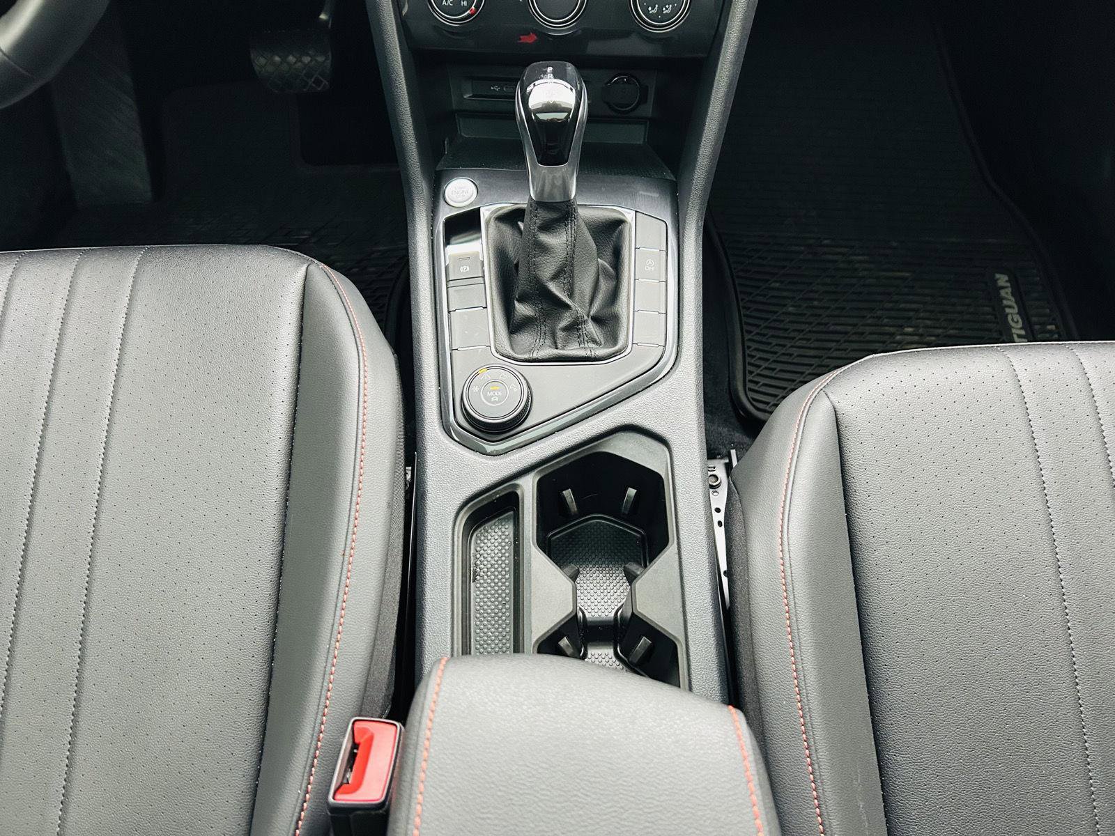 Used 2024 Volkswagen Tiguan Wolfsburg Edition w/ Panoramic Sunroof Package image 22