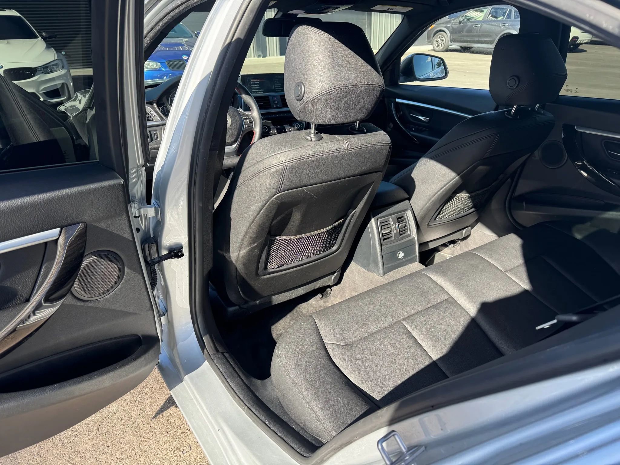 Used 2017 BMW 330i Sedan image 12