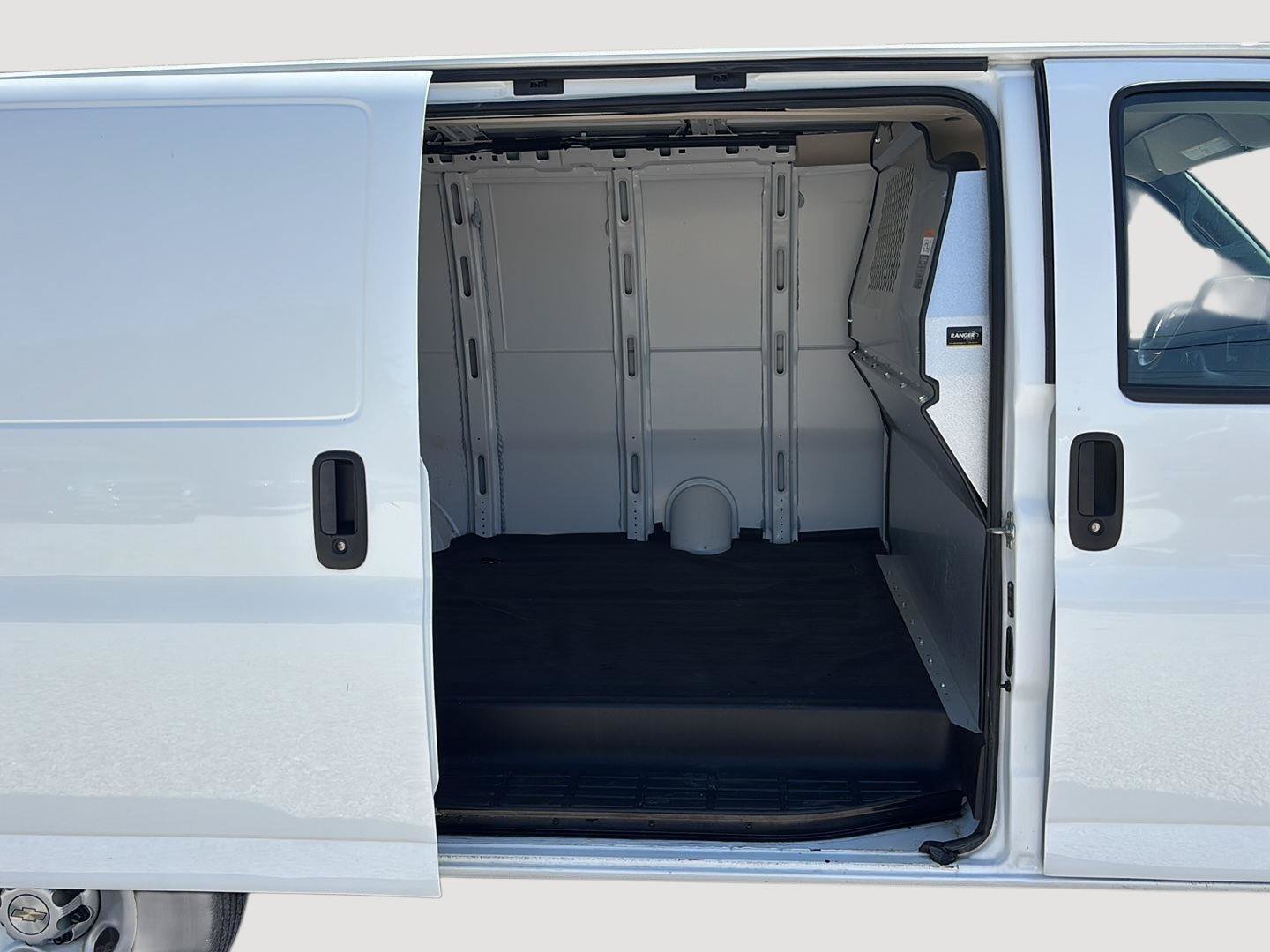 Used 2021 Chevrolet Express 2500 w/ Driver Convenience Package RWD image 17