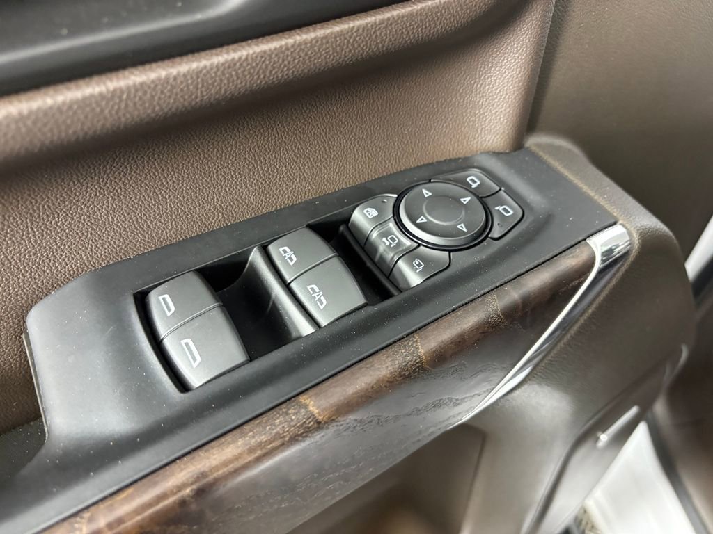 Used 2023 GMC Sierra 2500 Denali w/ Denali Ultimate Package image 13