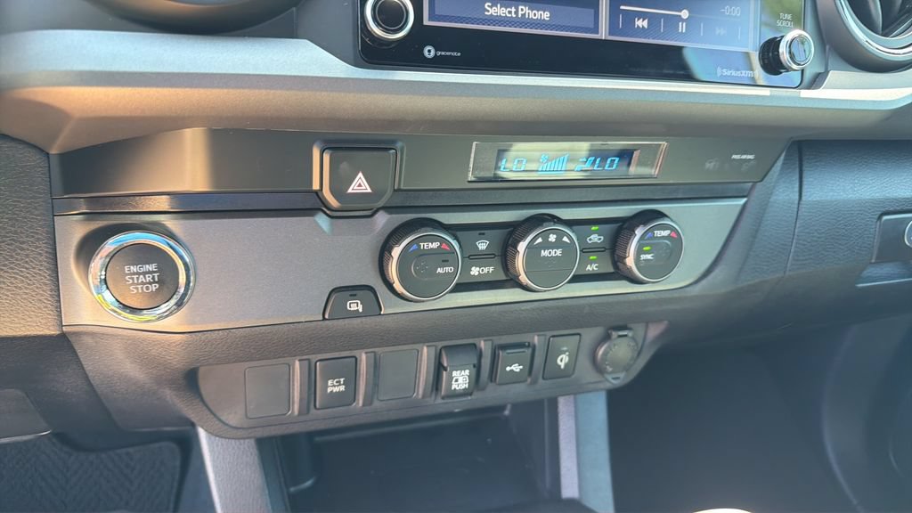 Used 2022 Toyota Tacoma TRD Off-Road RWD image 25