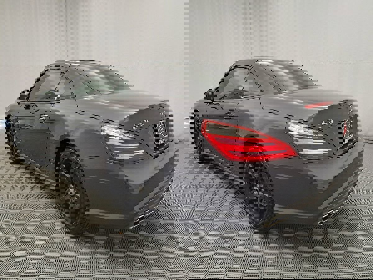 Used 2013 Mercedes-Benz SL 550 image 4