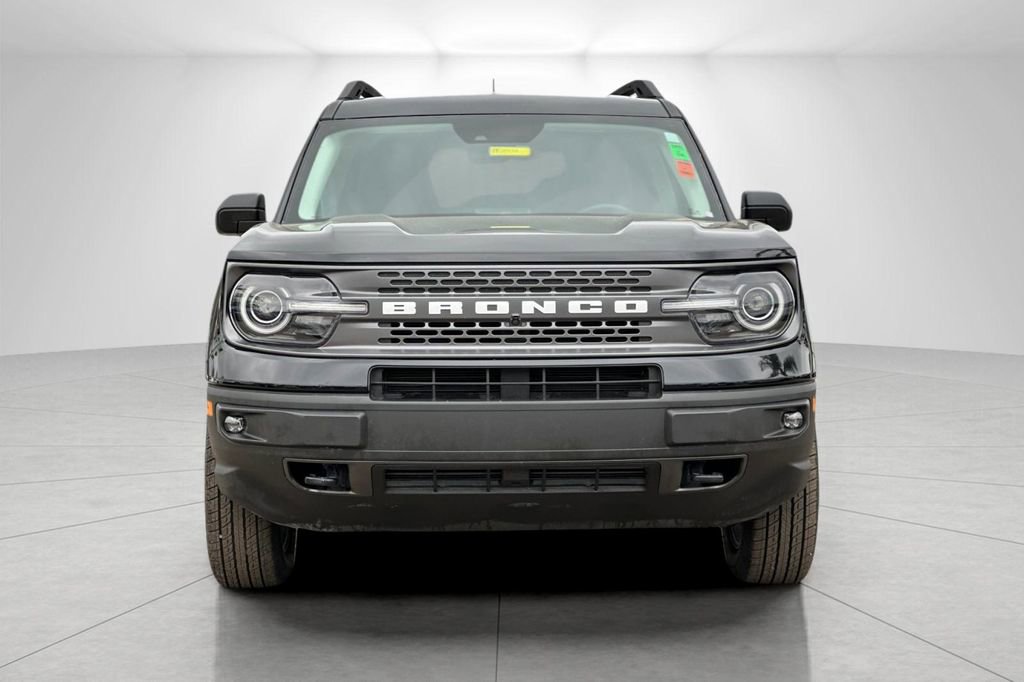 Used 2023 Ford Bronco Sport Badlands image 9