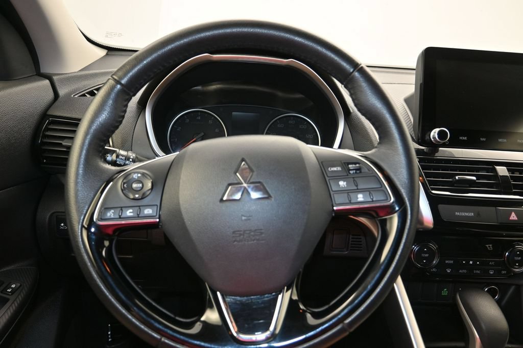 Used 2024 Mitsubishi Eclipse Cross SEL AWD/4WD image 13