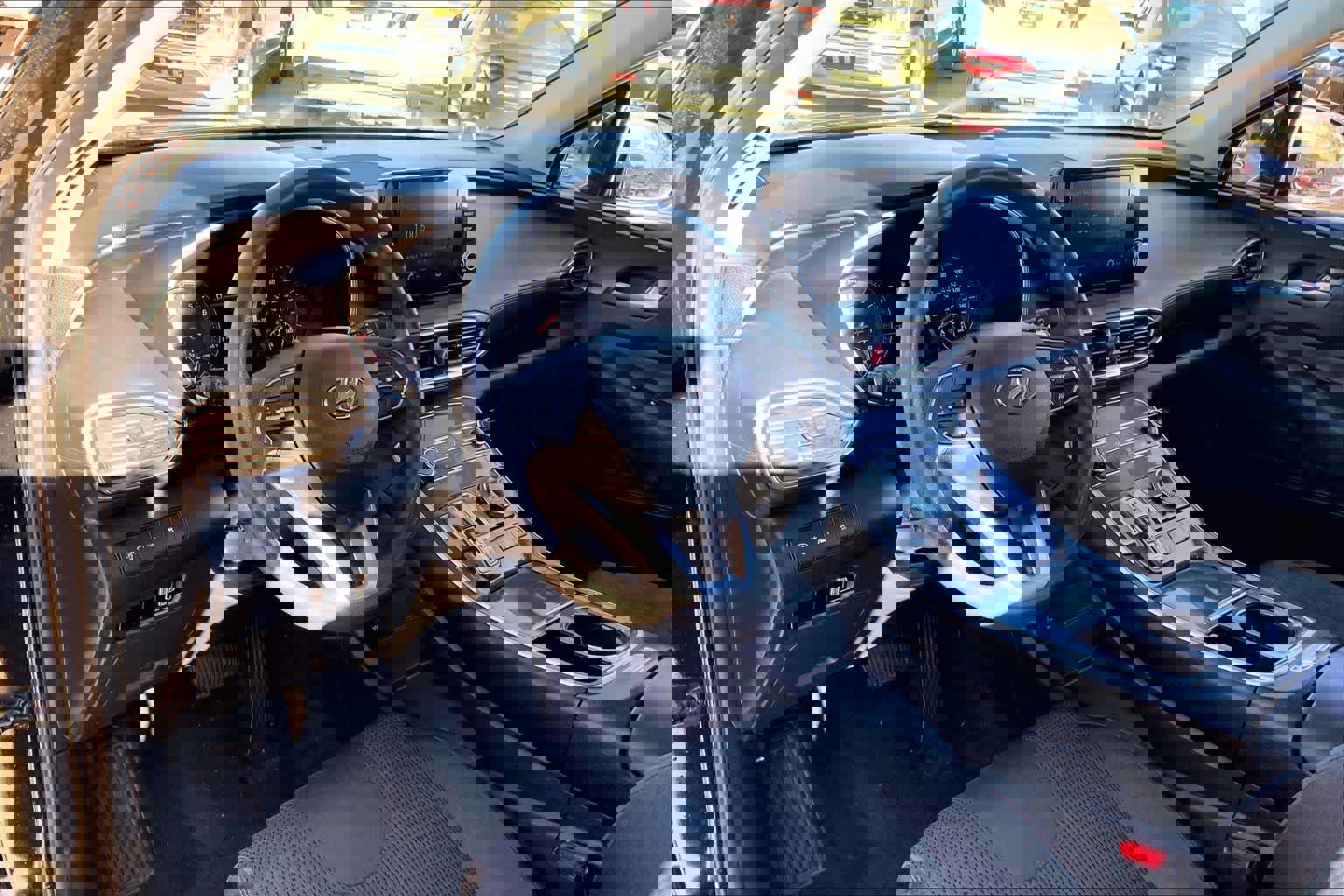 Used 2021 Hyundai Santa Fe SEL w/ Cargo Package image 17