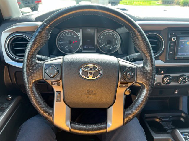 Used 2016 Toyota Tacoma SR5 AWD/4WD image 17