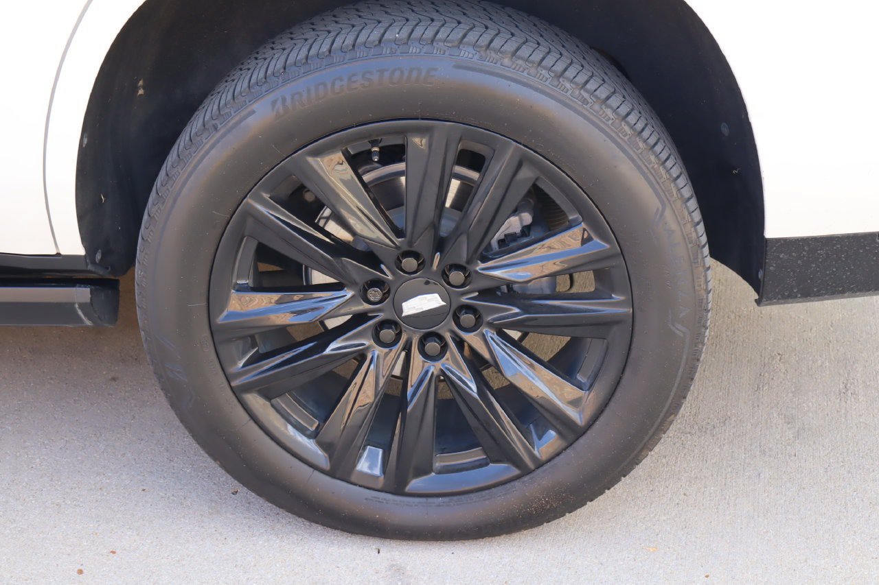Used 2023 Cadillac Escalade Sport Platinum w/ LPO, Floor Liner Package AWD/4WD image 33