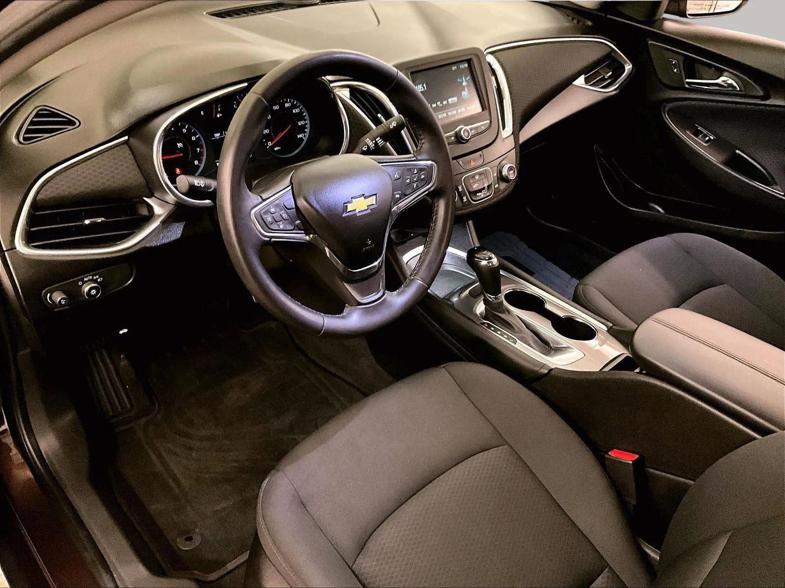 Used 2016 Chevrolet Malibu LT FWD image 12