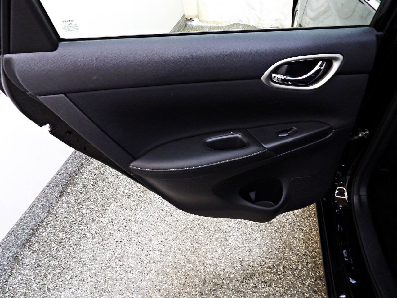 Used 2019 Nissan Sentra SV FWD image 9