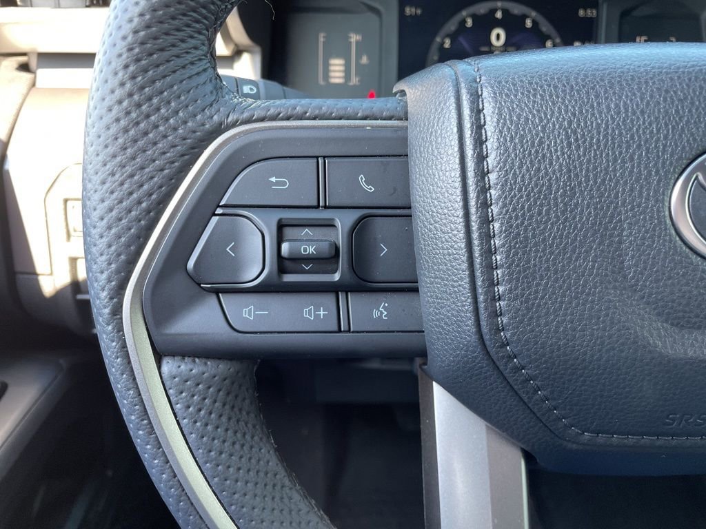 Used 2024 Toyota Tacoma SR5 AWD/4WD image 30