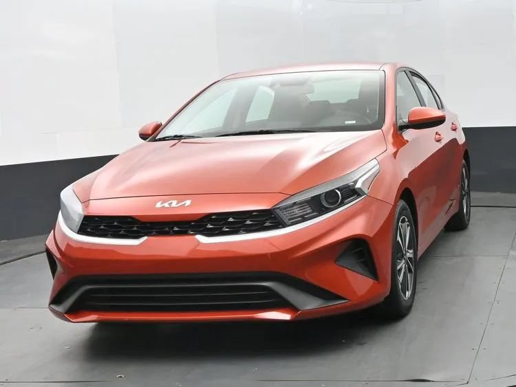 Used 2024 Kia Forte LXS FWD image 1
