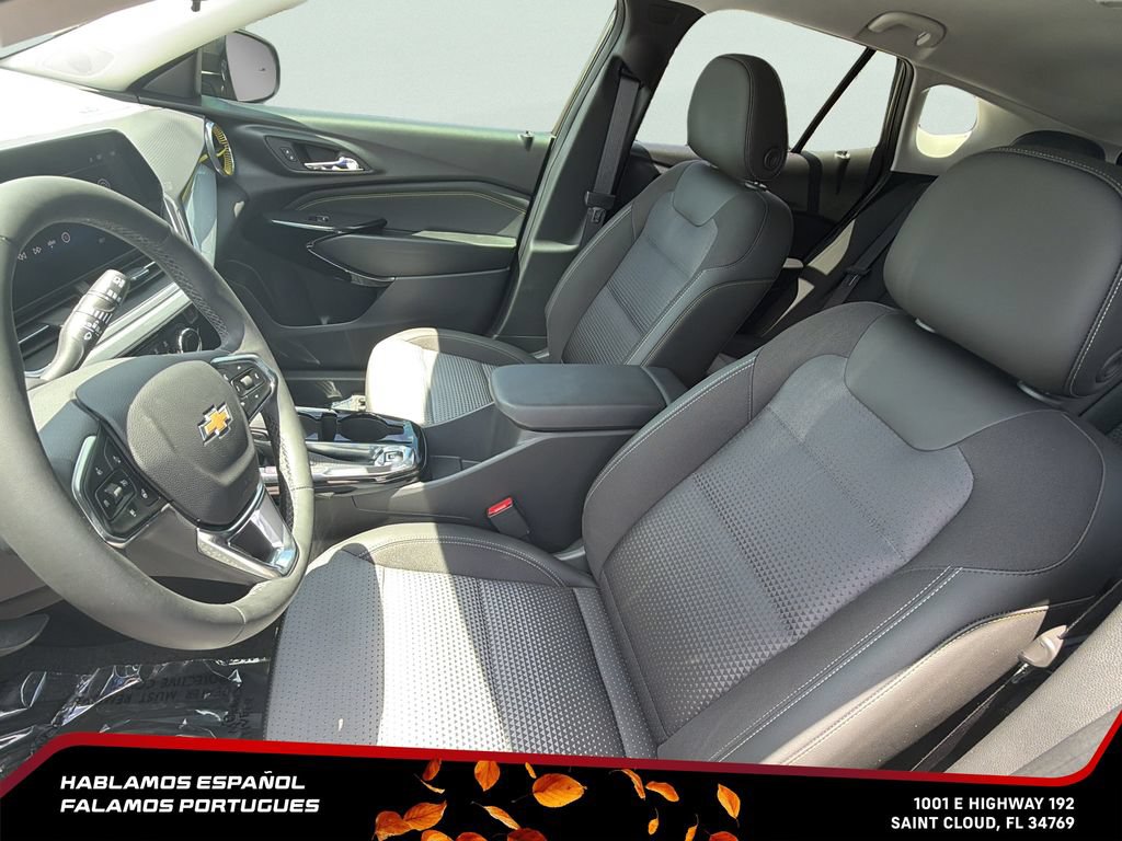 Used 2024 Chevrolet Trax LT w/ Driver Confidence Package FWD image 16