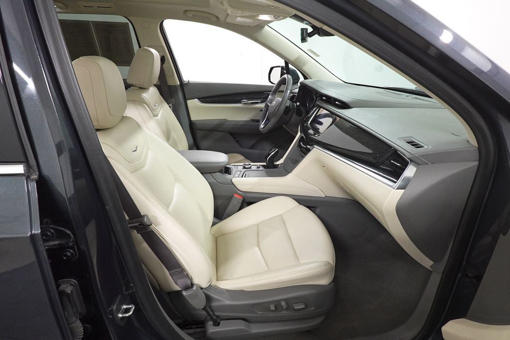 Used 2021 Cadillac XT6 Premium Luxury FWD image 35
