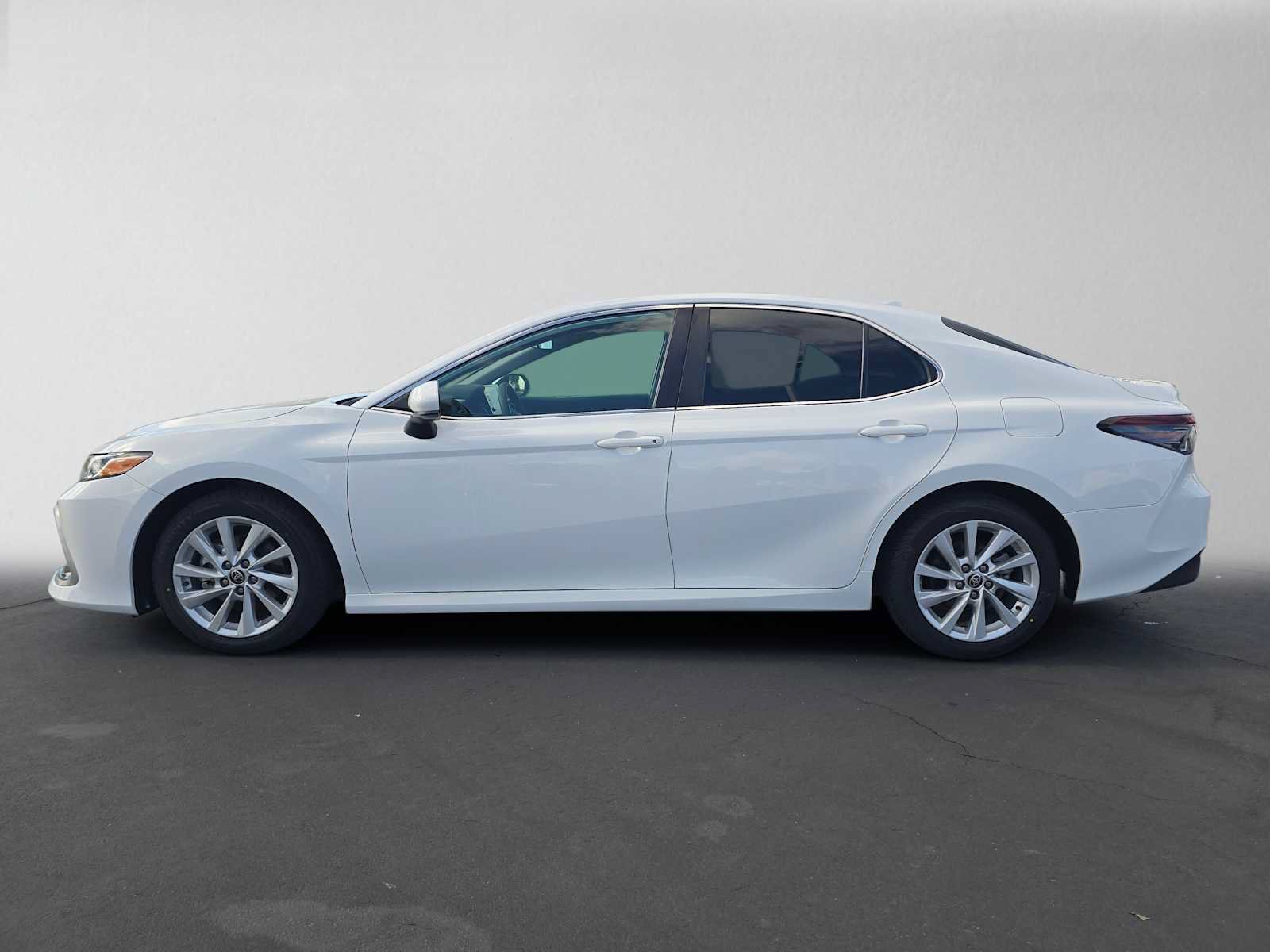 Certified 2024 Toyota Camry LE FWD image 6
