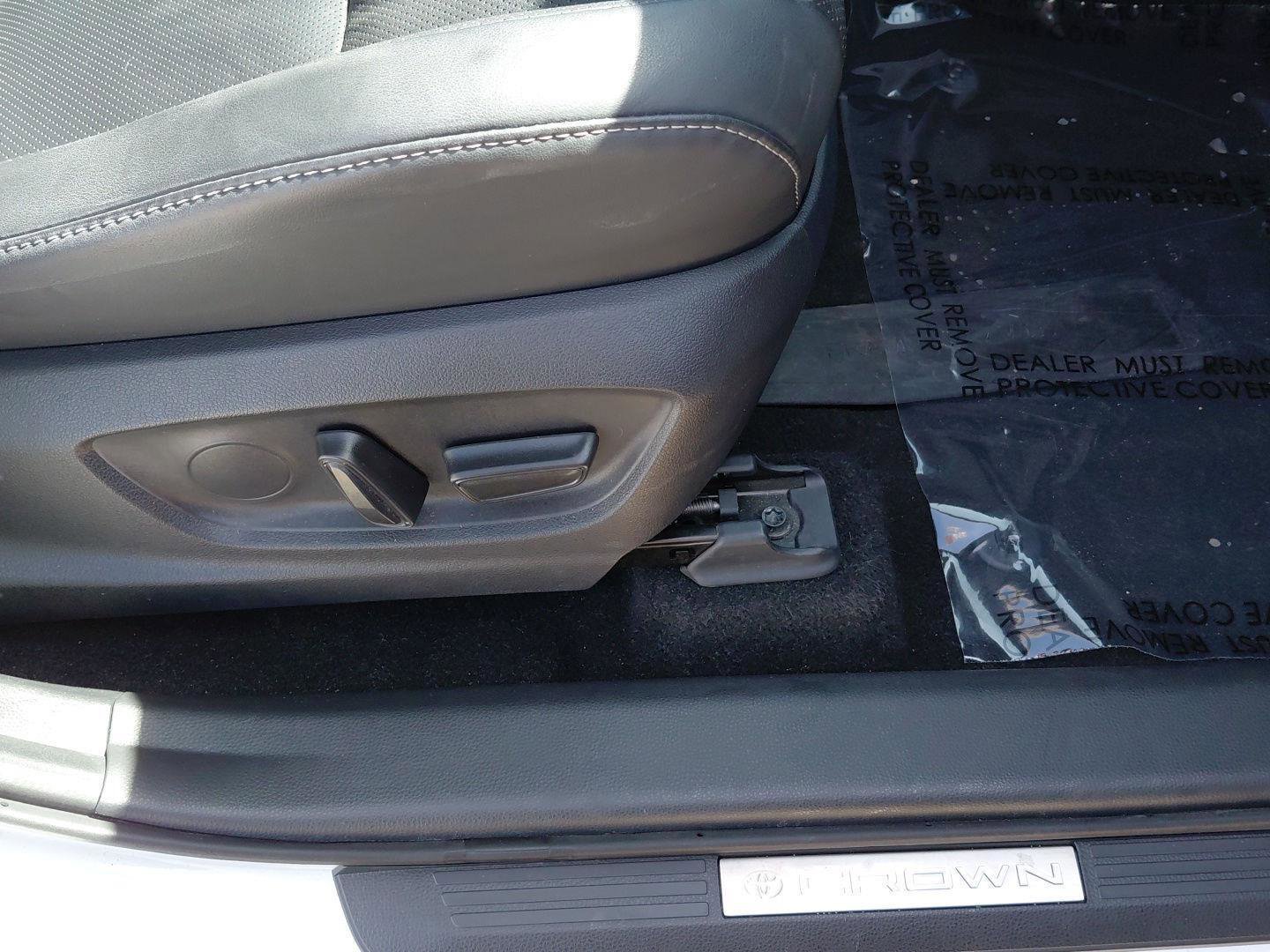 Used 2024 Toyota Crown Limited image 13