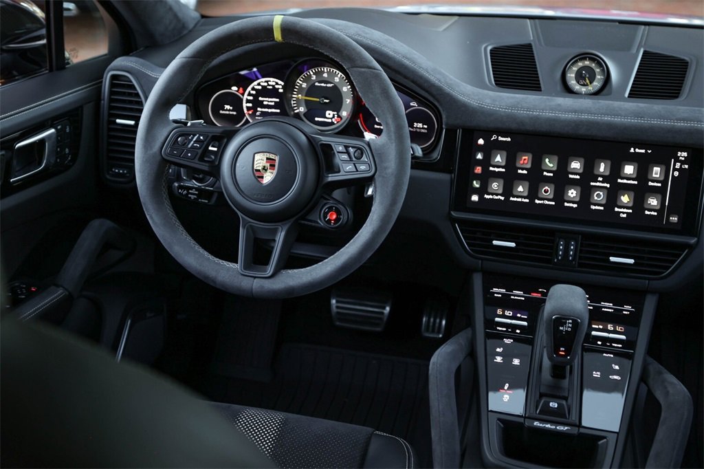 Used 2023 Porsche Cayenne Turbo GT image 44