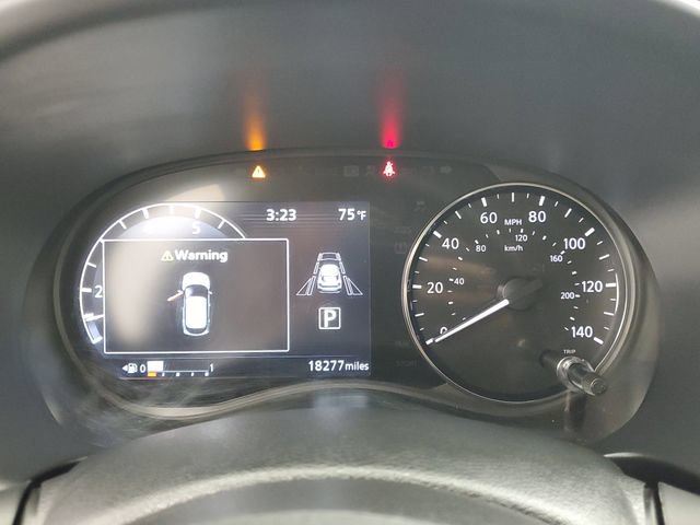 Used 2024 Nissan Kicks SR FWD image 25