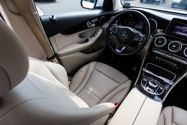 Used 2017 Mercedes-Benz GLC 300 4MATIC image 21