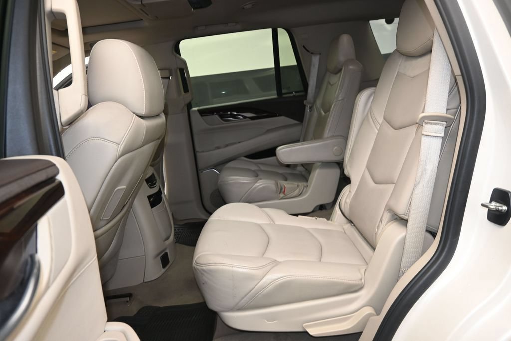 Used 2015 Cadillac Escalade Premium RWD image 20